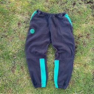 The North Face Y2K Embroidered Logo Thermal Joggers Men’s L Black Green Zipper